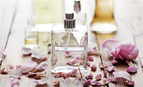 14 Ways to Spot Fake Perfume .